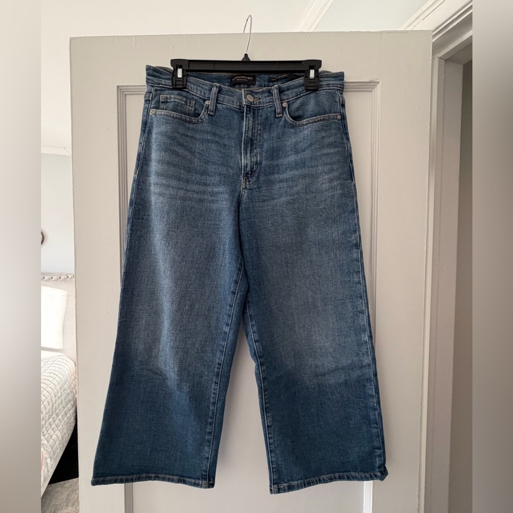Banana Republic Cropped Wide-Leg Medium Blue Wash Jeans